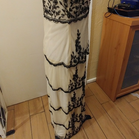 NEW 🌺 Beaded Evening / Prom Dress - Picture 7 of 8